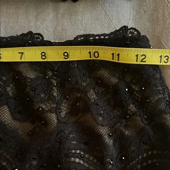 La Femme 2 Piece Beaded and lace skirt and top size 2 - Picture 7 of 10